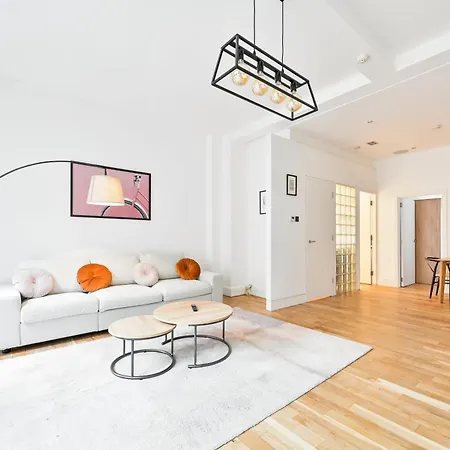 Stunning 3 Bed Central London Apartment